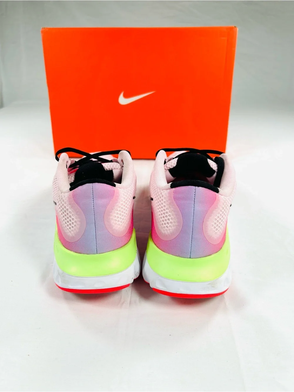 Nike Renew Run ‘Pink Foam’ CW5637-600 Sneakers